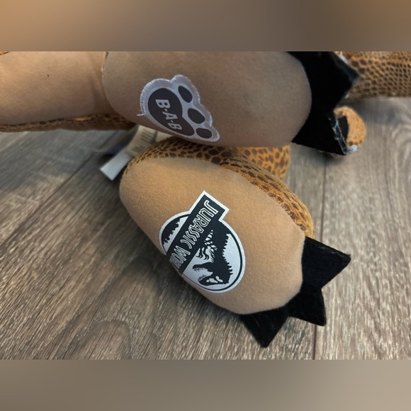 Build A Bear Jurassic World Brown Velociraptor 20" Stuffed Raptor Dinosaur T Rex - Picture 2 of 3